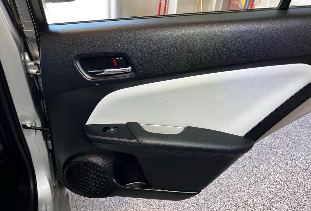 2016 Toyota Prius Three