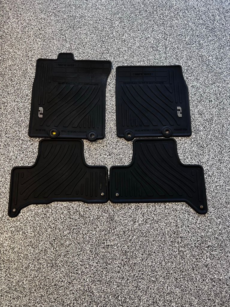 2012 Toyota FJ Cruiser Base