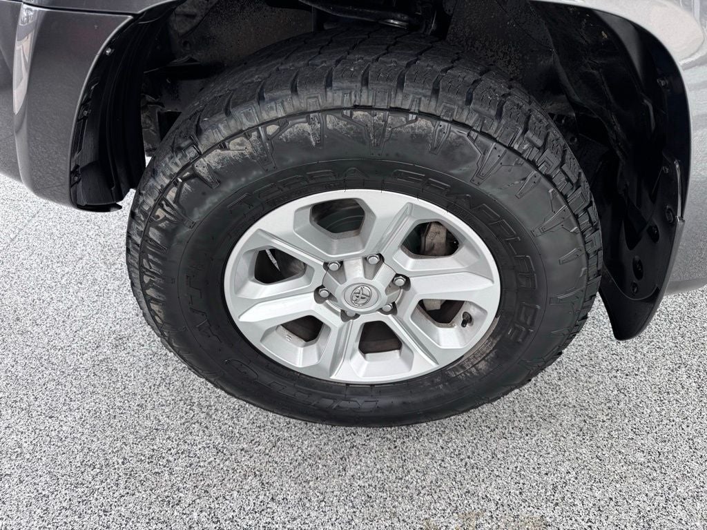 2023 Toyota 4Runner SR5