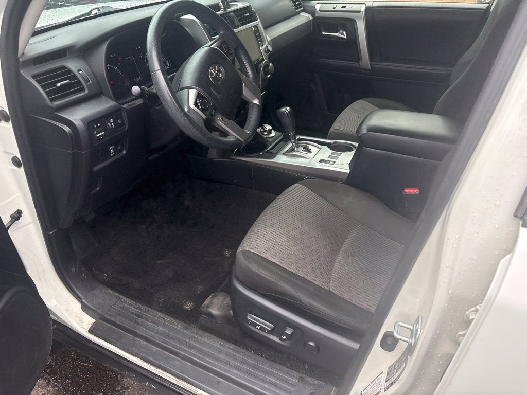 2022 Toyota 4Runner SR5