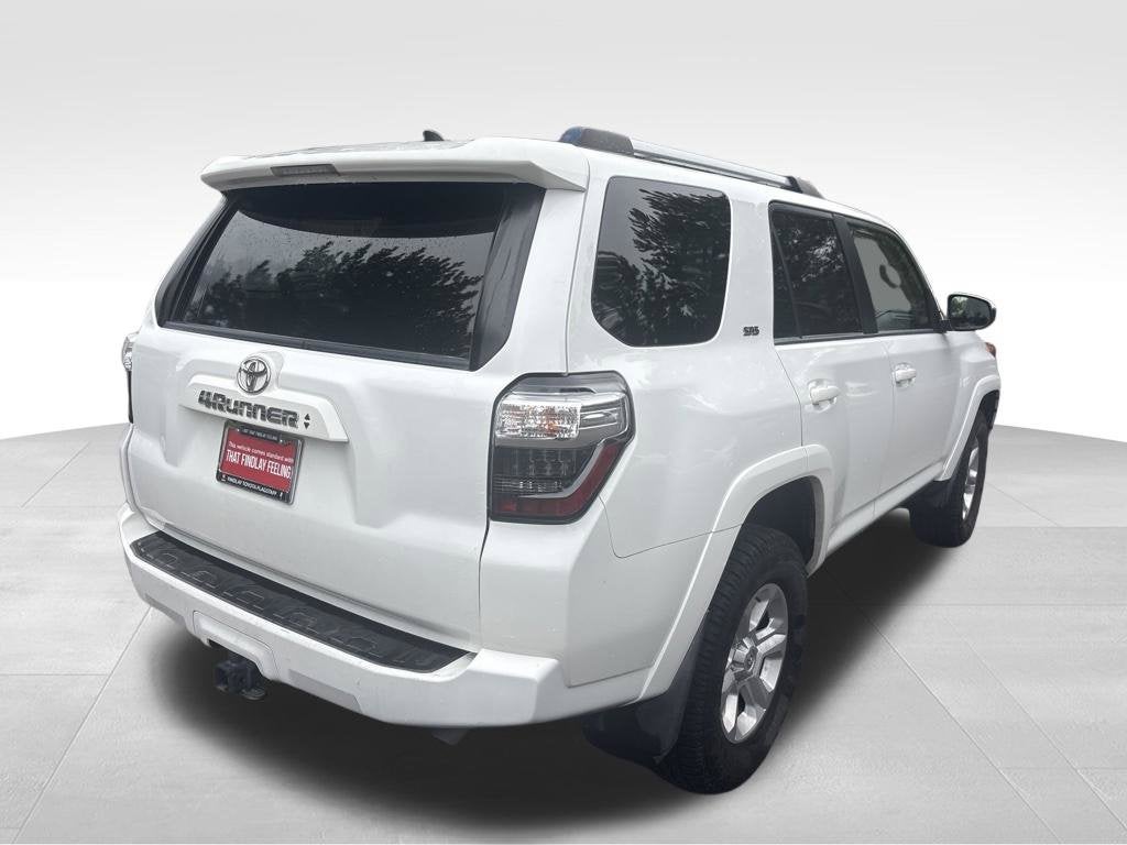 2022 Toyota 4Runner SR5