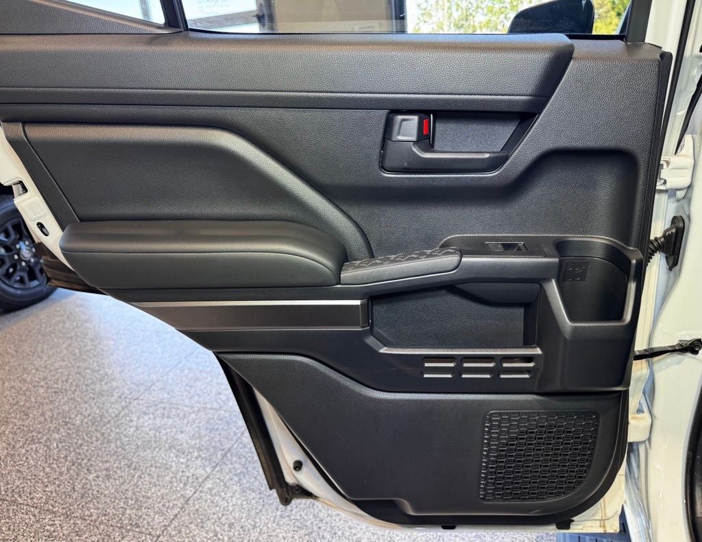 2025 Toyota 4Runner i-FORCE MAX Hybrid TRD Off Road