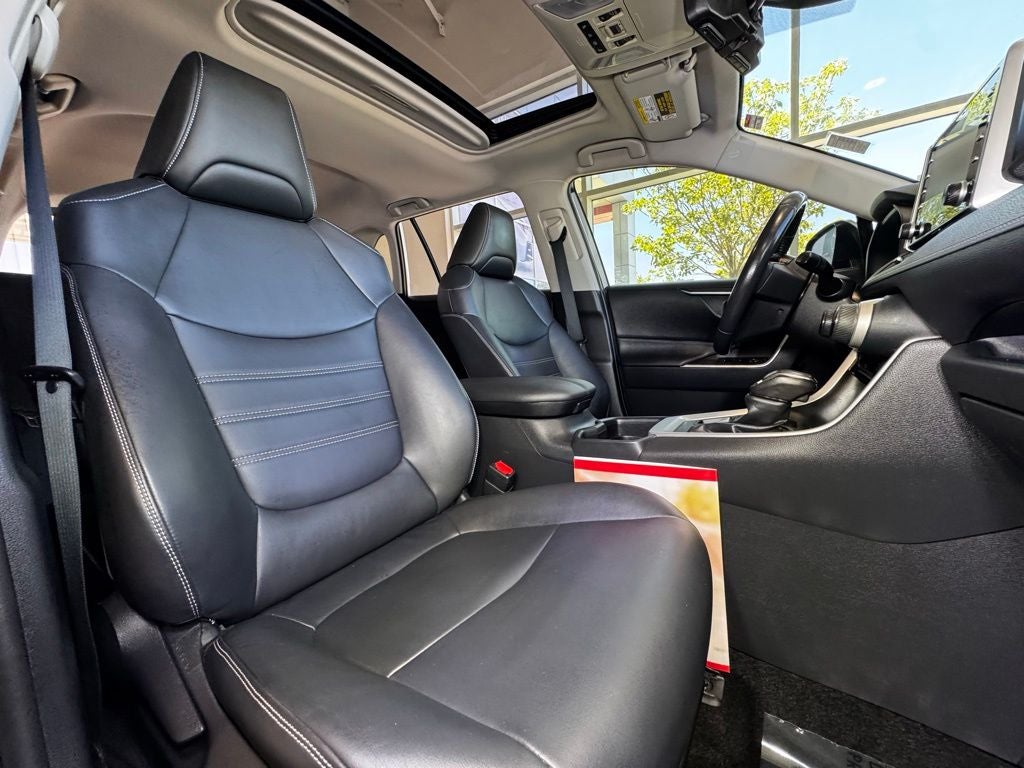2019 Toyota RAV4 XLE Premium
