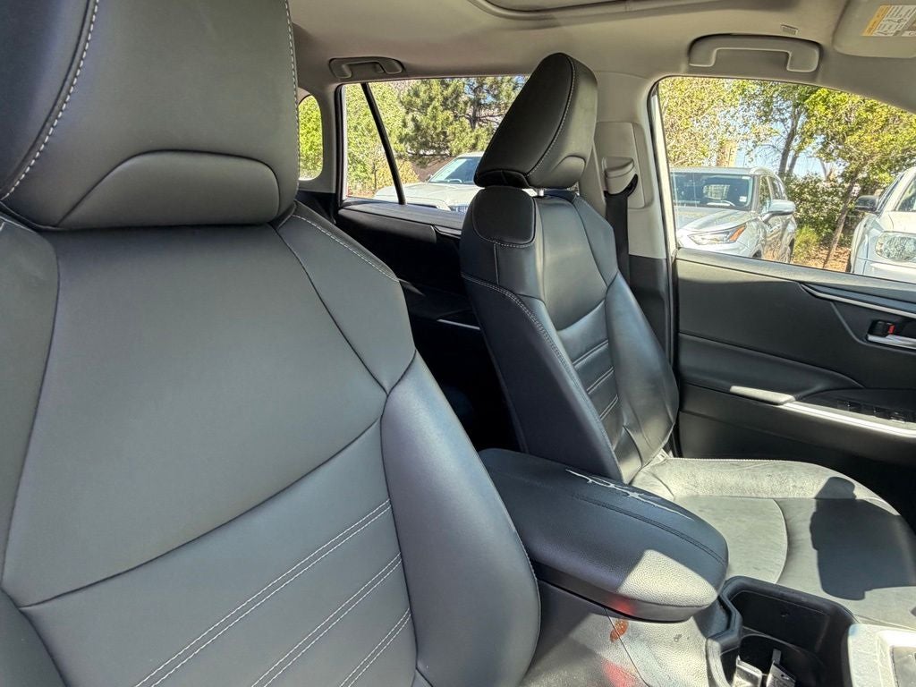 2025 Toyota RAV4 Hybrid XLE Premium