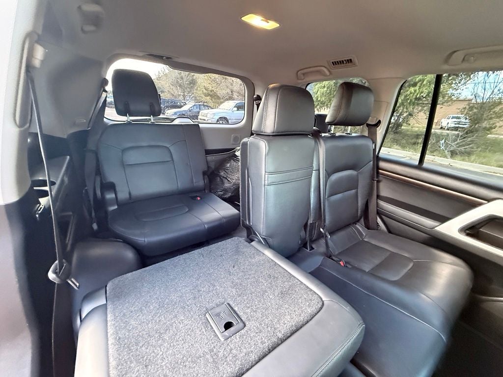 2019 Toyota Land Cruiser Base
