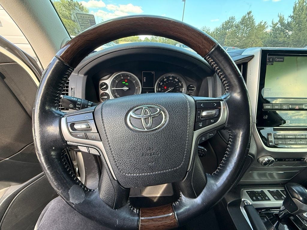 2019 Toyota Land Cruiser Base