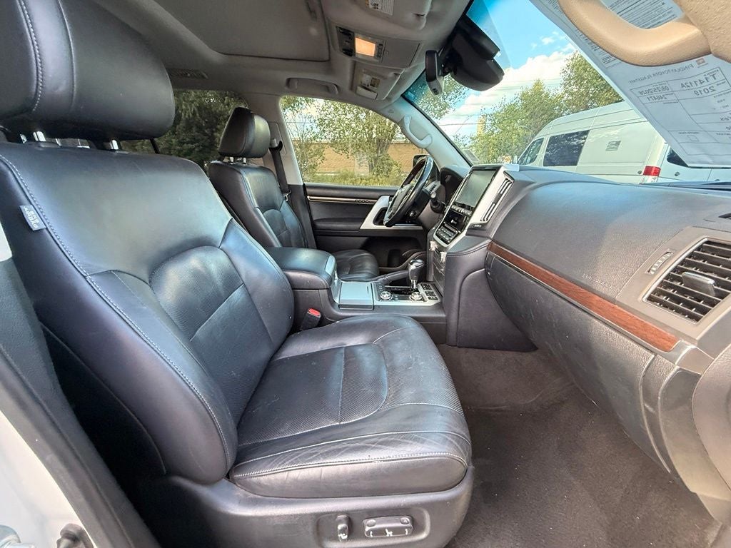 2019 Toyota Land Cruiser Base
