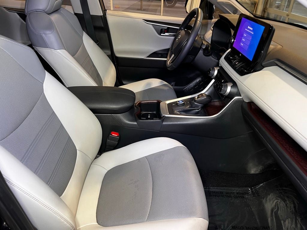 2025 Toyota RAV4 Hybrid Limited