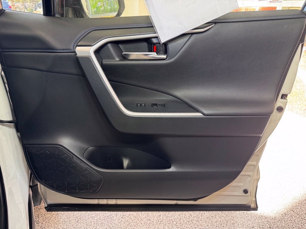 2022 Toyota RAV4 Hybrid XSE