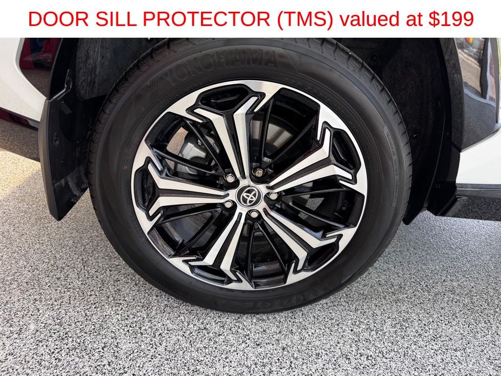 2025 Toyota RAV4 Plug-In Hybrid XSE