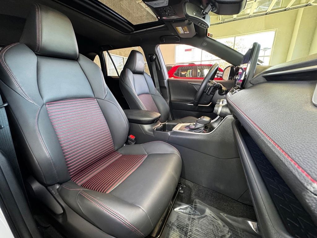 2025 Toyota RAV4 Plug-In Hybrid XSE