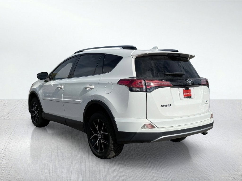 2018 Toyota RAV4 SE