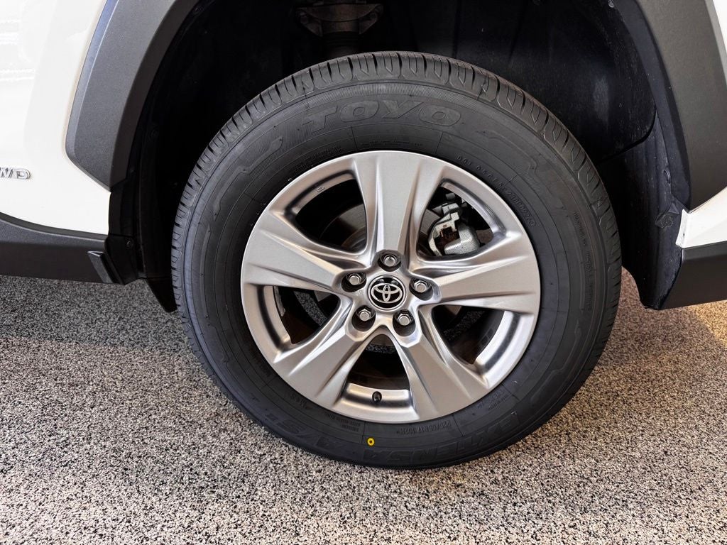 2023 Toyota RAV4 Hybrid LE