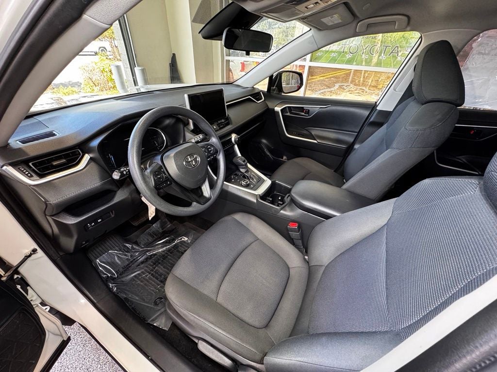 2023 Toyota RAV4 Hybrid LE