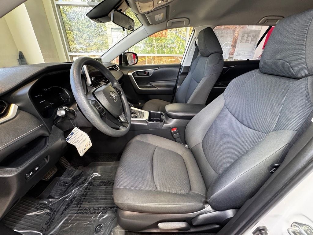 2023 Toyota RAV4 Hybrid LE