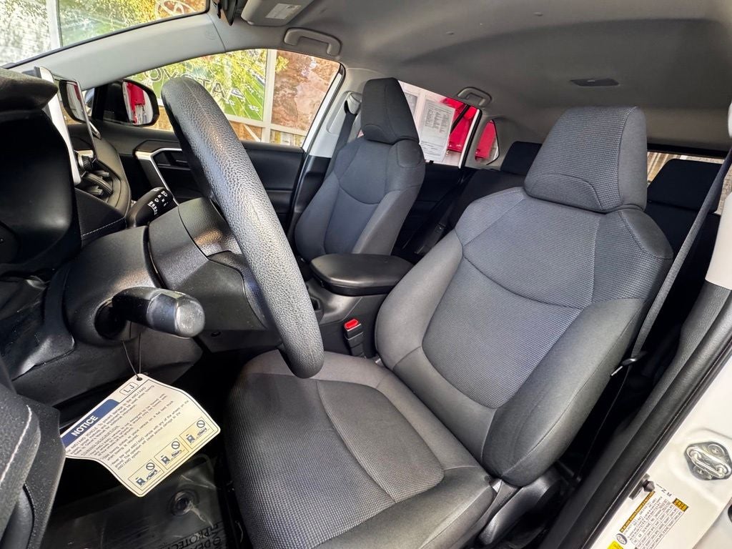2023 Toyota RAV4 Hybrid LE