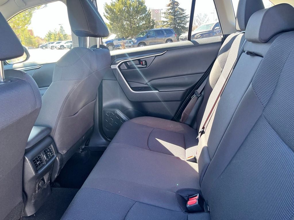 2025 Toyota RAV4 Hybrid LE