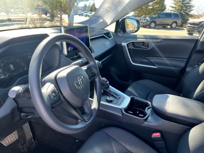 2025 Toyota RAV4 Hybrid LE