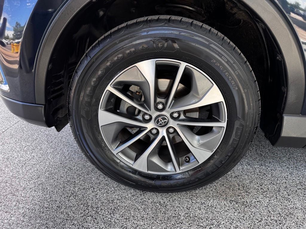2018 Toyota RAV4 Hybrid XLE