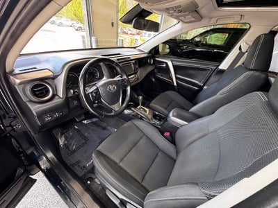 2018 Toyota RAV4 Hybrid XLE