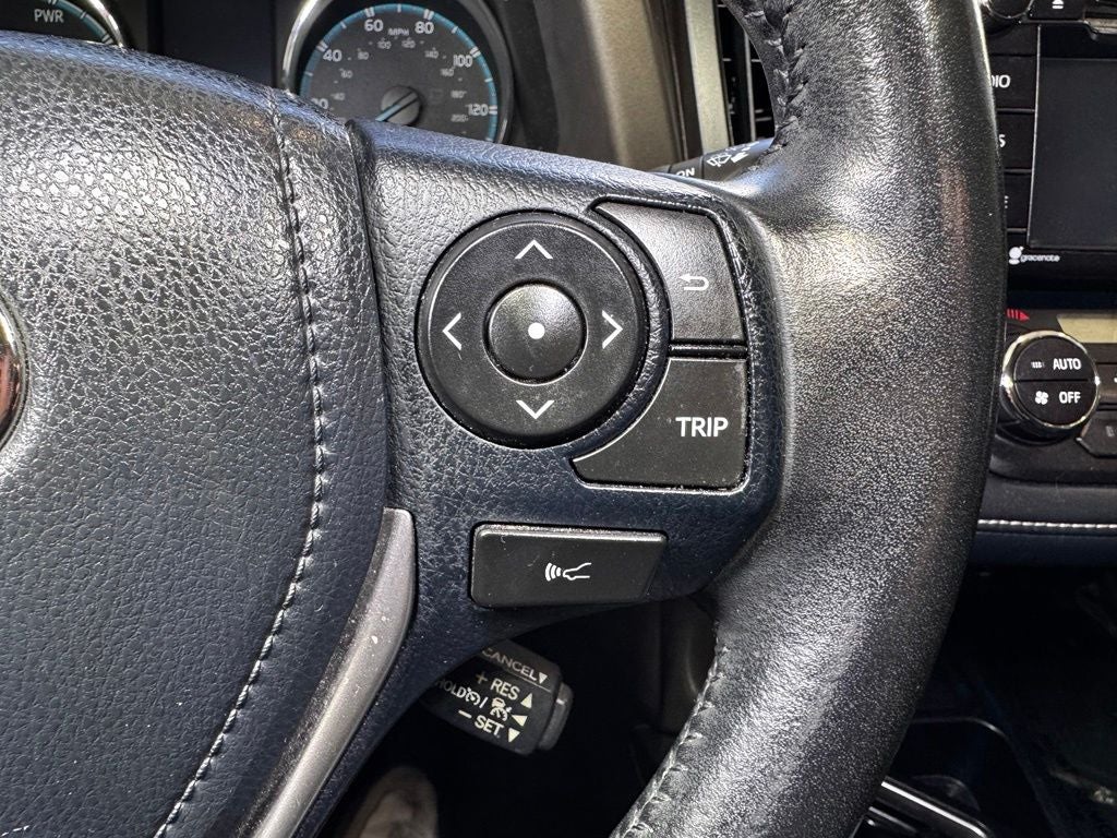 2018 Toyota RAV4 Hybrid XLE
