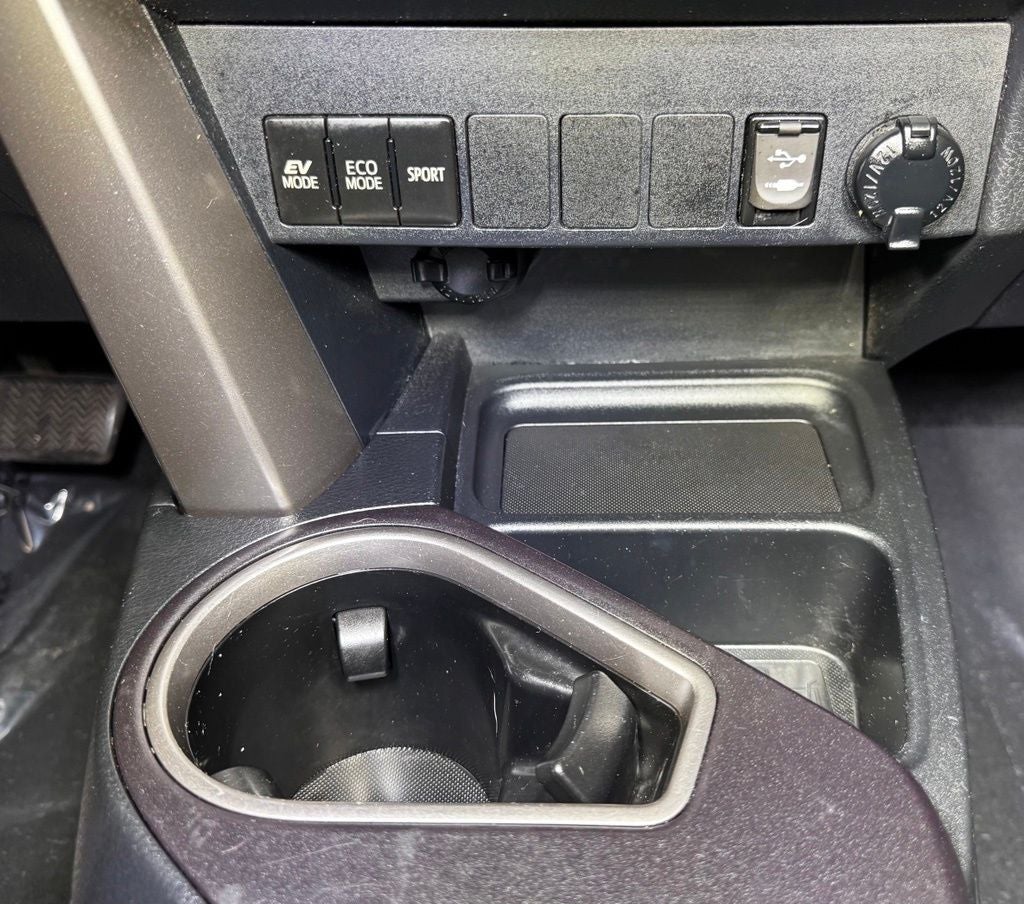 2018 Toyota RAV4 Hybrid XLE