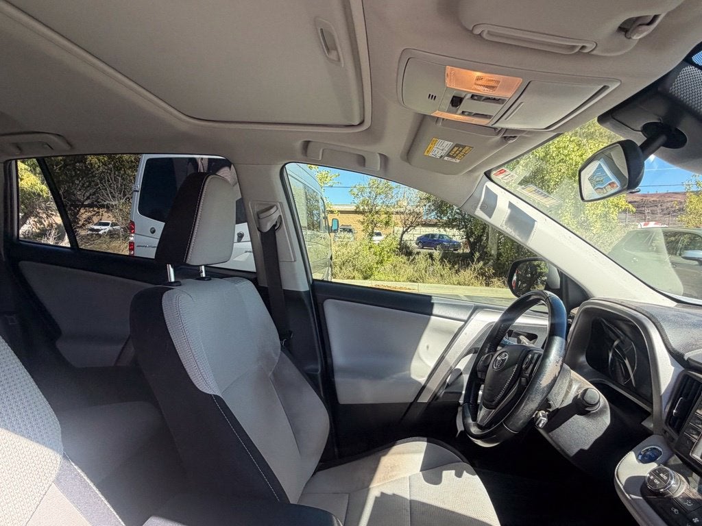 2018 Toyota RAV4 Hybrid XLE