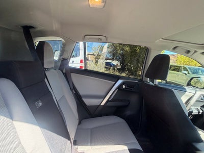 2018 Toyota RAV4 Hybrid XLE