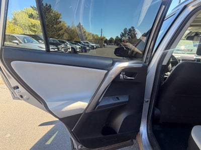 2018 Toyota RAV4 Hybrid XLE