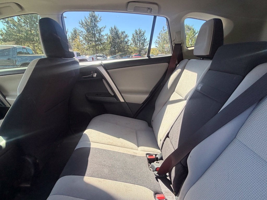 2018 Toyota RAV4 Hybrid XLE