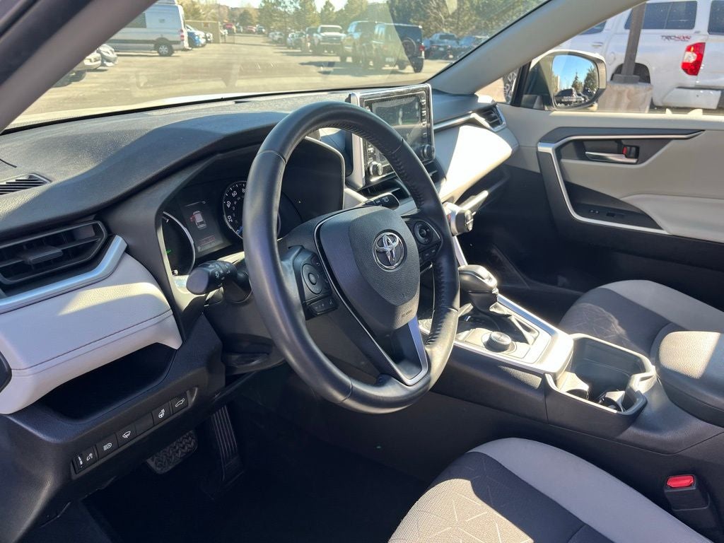 2021 Toyota RAV4 Hybrid XLE