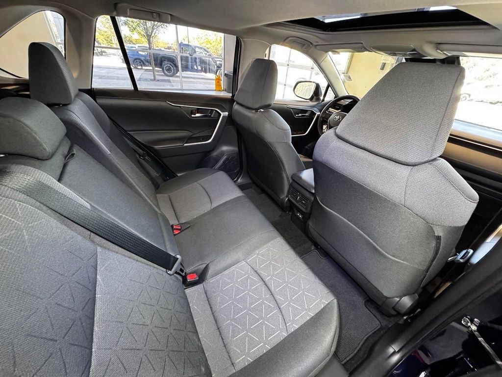 2023 Toyota RAV4 Hybrid XLE