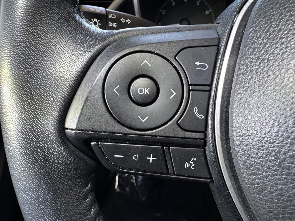 2024 Toyota Corolla Hatchback SE