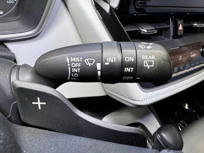2024 Toyota Corolla Hatchback SE