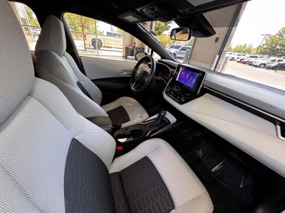 2024 Toyota Corolla Hatchback SE