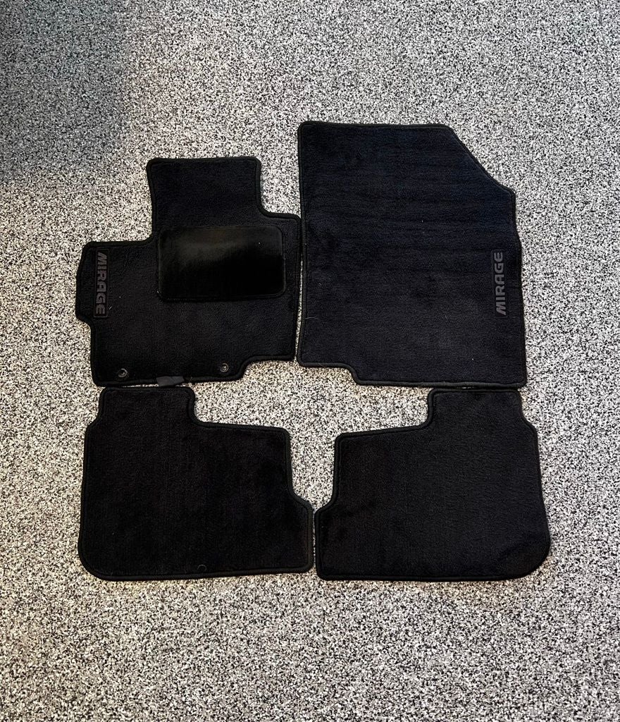 2015 Mitsubishi Mirage ES