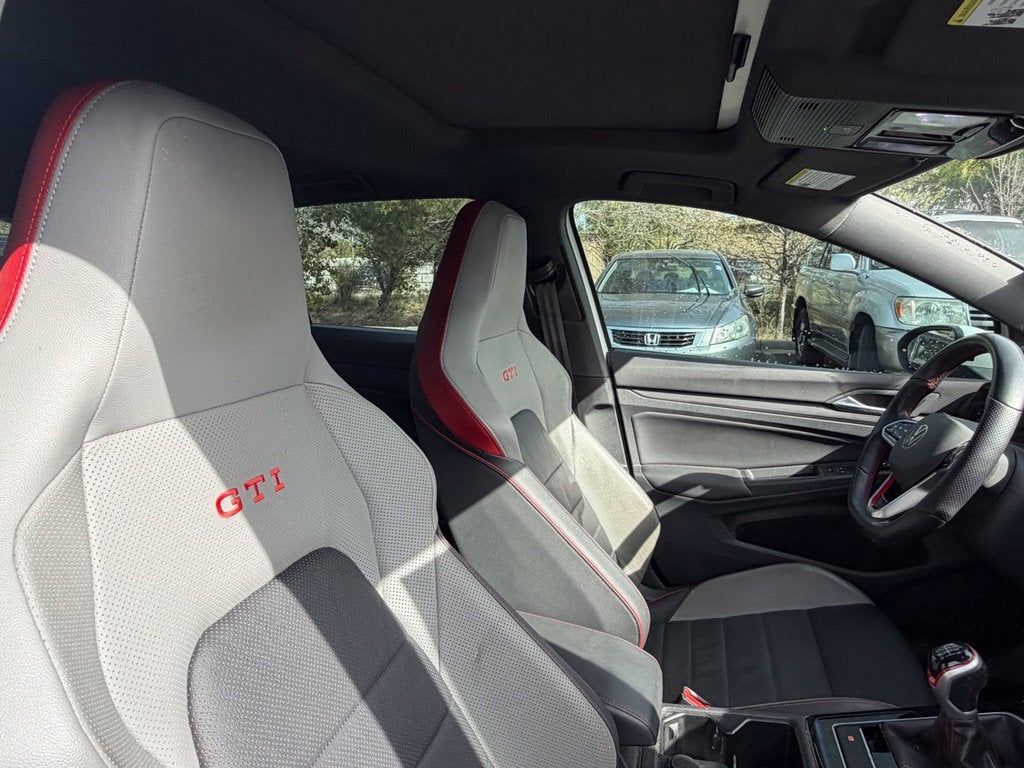 2023 Volkswagen Golf GTI 2.0T SE