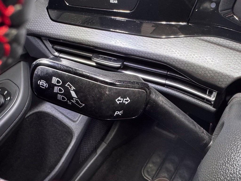 2023 Volkswagen Golf GTI 2.0T SE