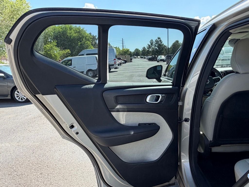 2019 Volvo XC40 T5 Inscription