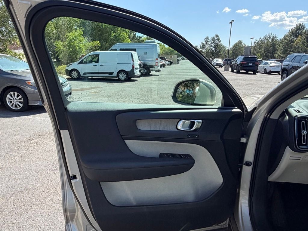 2019 Volvo XC40 T5 Inscription