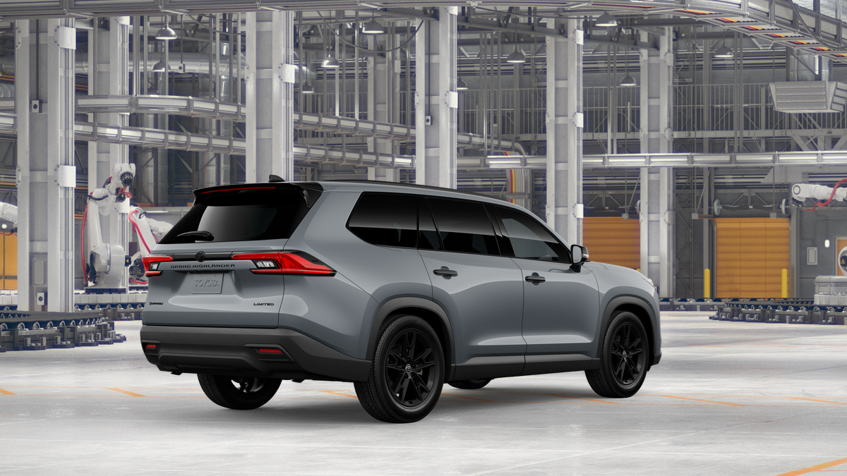 2026 Toyota Grand Highlander Hybrid Nightshade