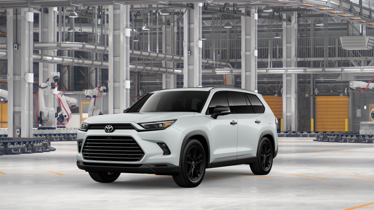 2026 Toyota Grand Highlander Hybrid Nightshade AWD's photo