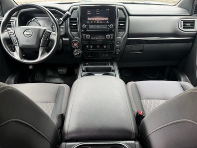 2023 Nissan Titan SV