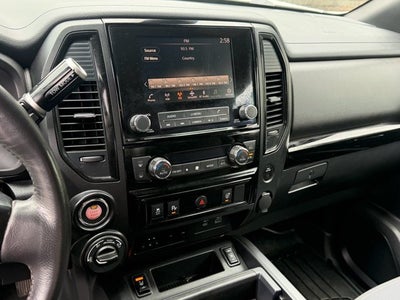 2023 Nissan Titan SV