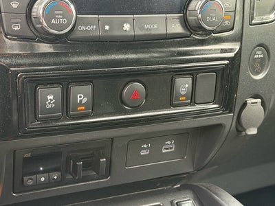 2023 Nissan Titan SV