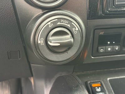 2023 Nissan Titan SV