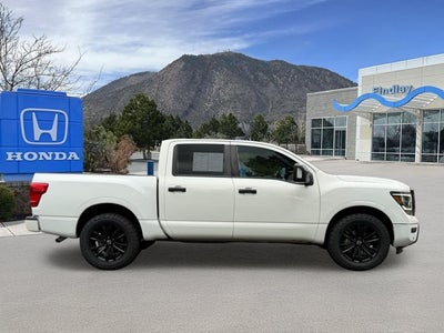 2023 Nissan Titan SV