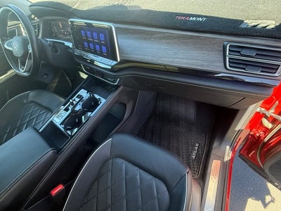 2024 Volkswagen Atlas 2.0T SEL Premium R-Line