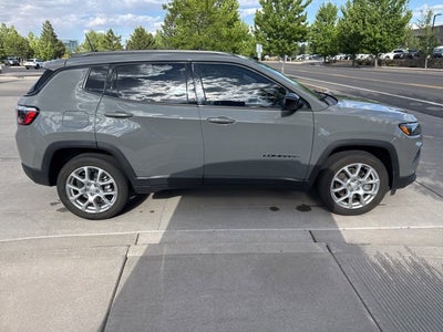 2023 Jeep Compass Latitude Lux