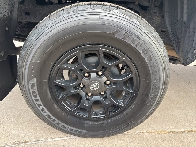 2022 Toyota Tacoma SR5